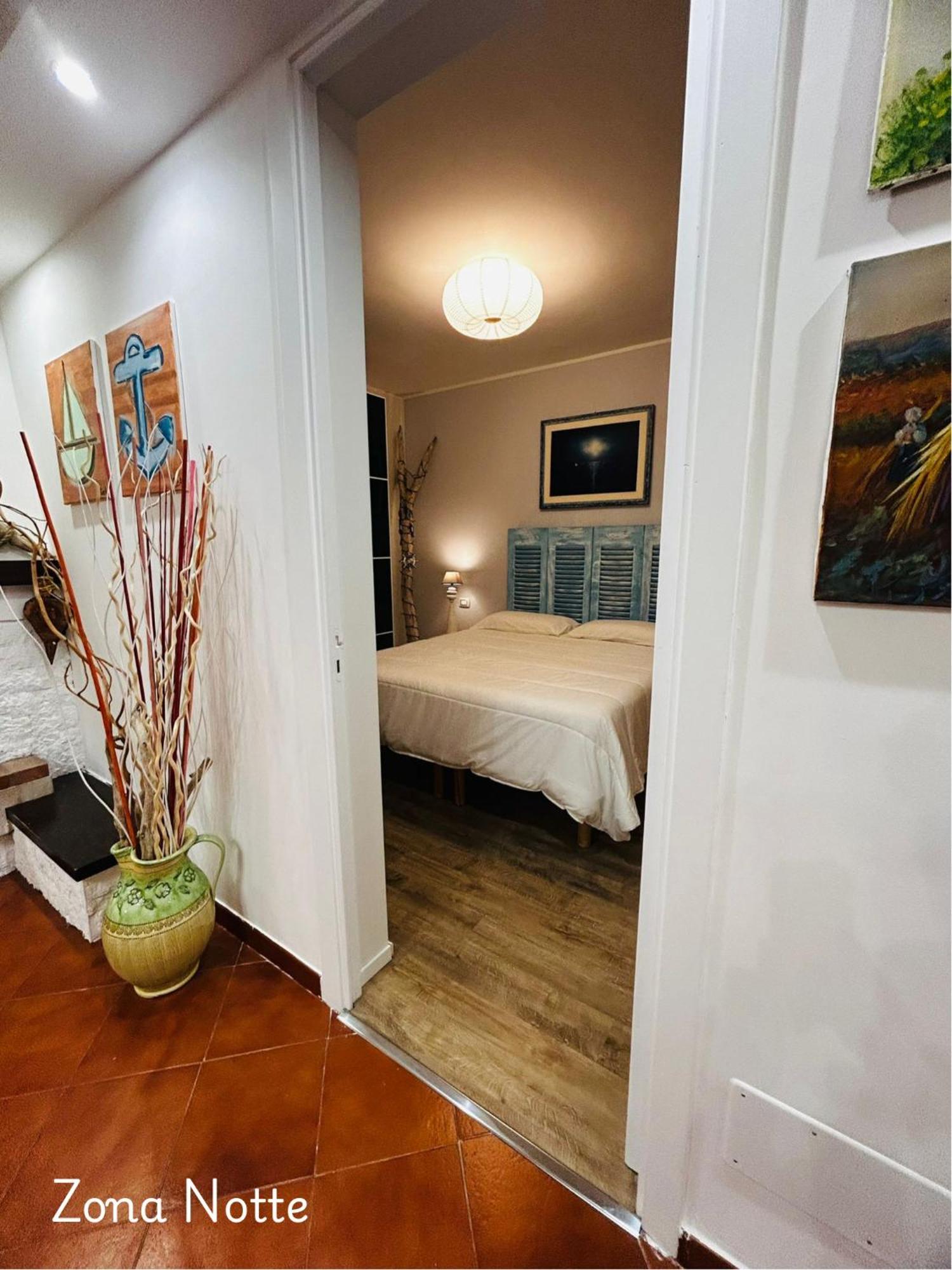 Raggi Di Sole Apartment Бари Экстерьер фото