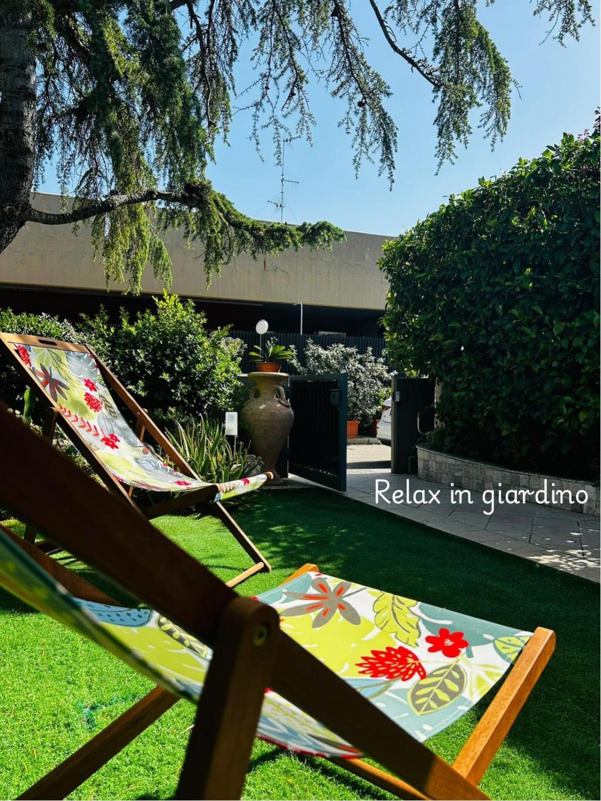 Raggi Di Sole Apartment Бари Экстерьер фото